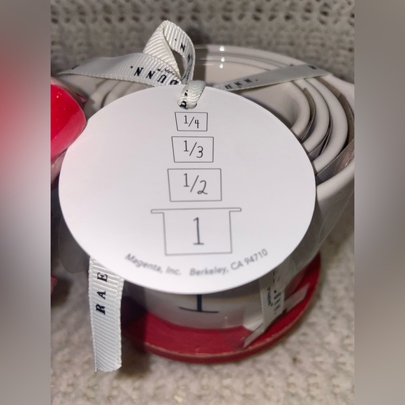 BUCKET Rae Dunn Measuring Cups - Picture 2 of 2